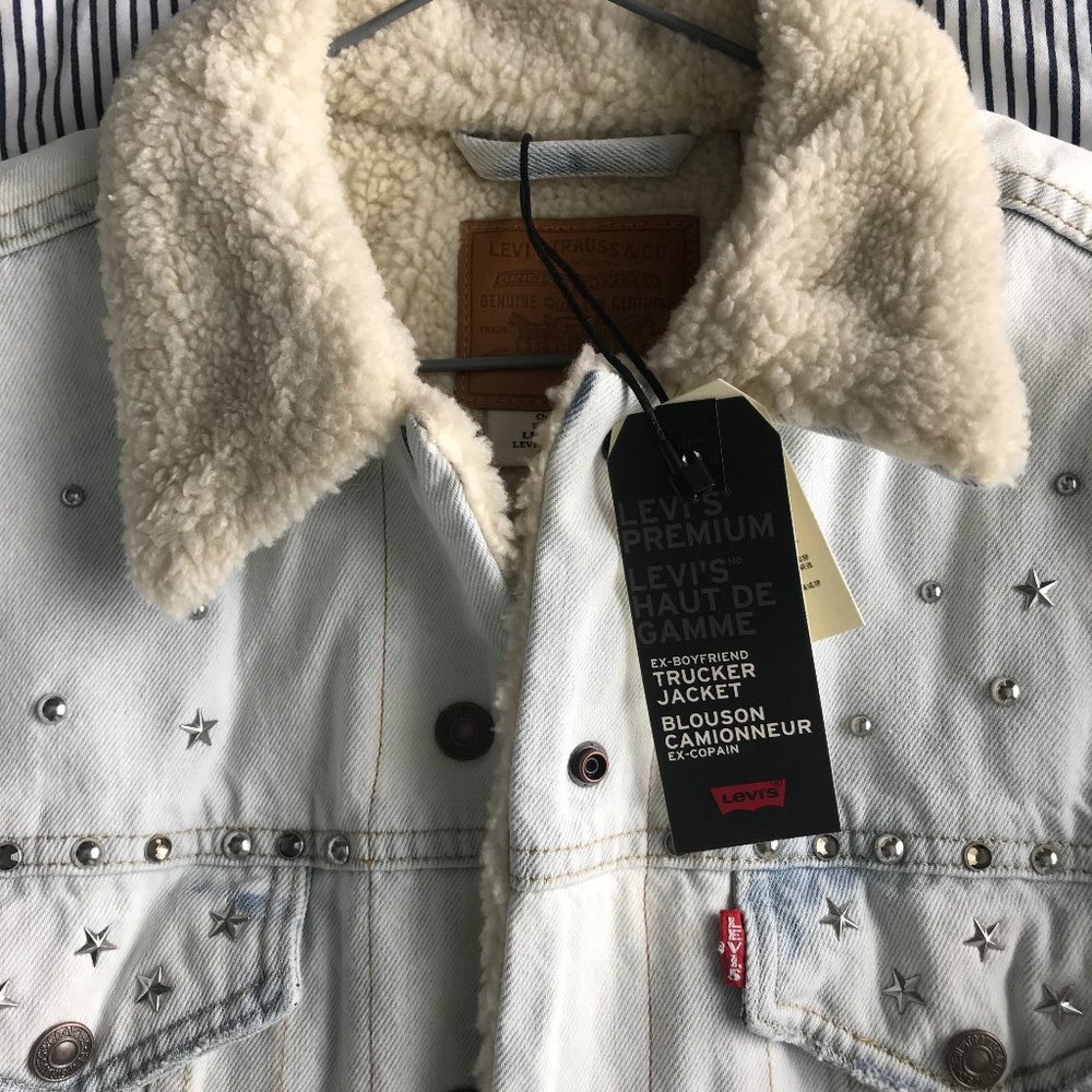 LEVI's Sherpa Trucker (brand-new with tags) - Picture 1 of 7